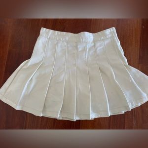 Preppy Brandy Melville John Galt cream pleated DANA demin tennis skirt EUC